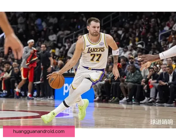 湖人喜讯不断 詹姆斯再度称王东契奇破纪录季后赛展望总冠军